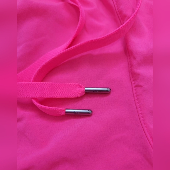 SOLD NWOT Tna Alayli Running Short - Picture 5 of 6